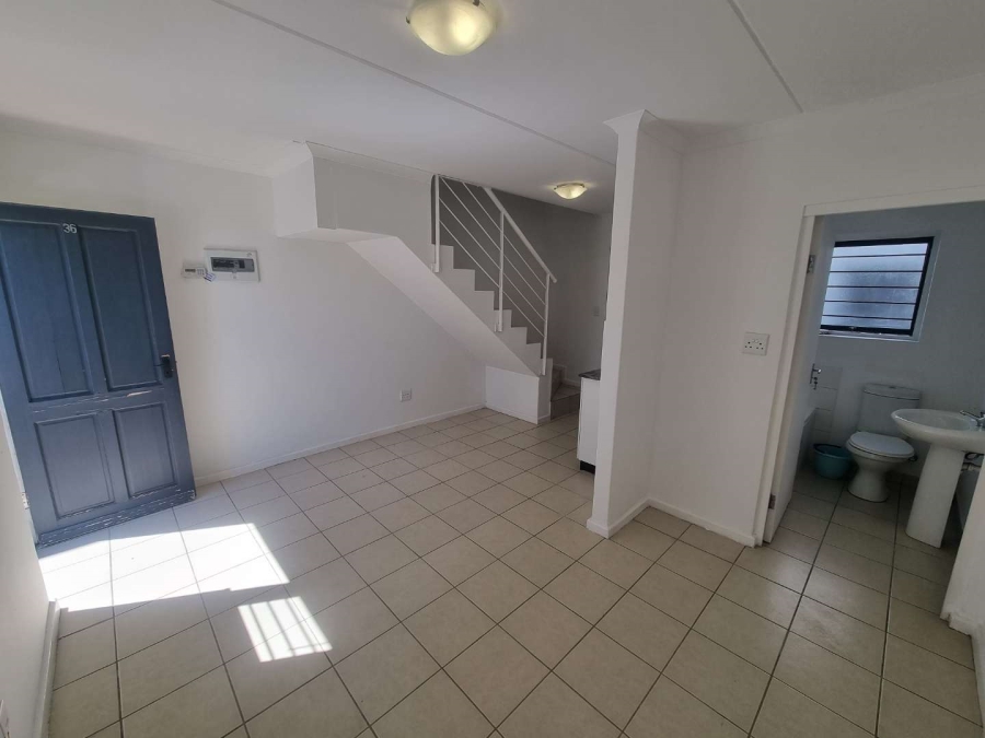 2 Bedroom Property for Sale in Maitland Western Cape